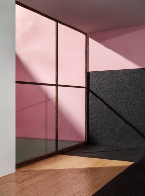 Luis Barragán’s "Emotional Architecture" Recreated in Model Photographs