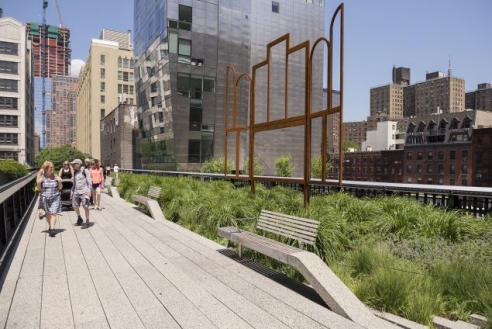 The Most Frequently Stolen Artwork in History Is...On the High Line?